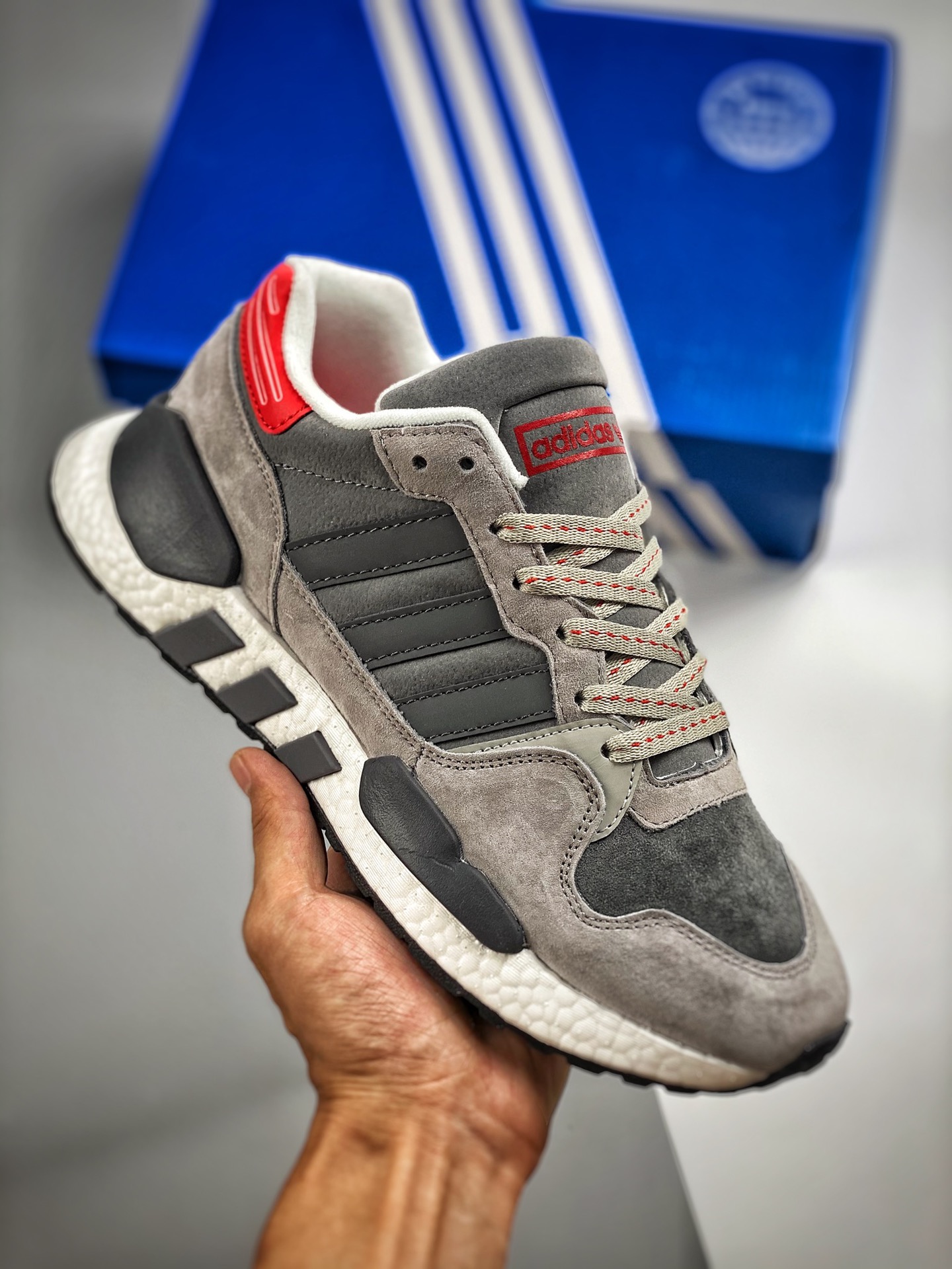 Núcleo 2 AD Nite Jogger 2019 Boost trébol, colaboración Night Runner, zapatillas de running retro con materiales origin…