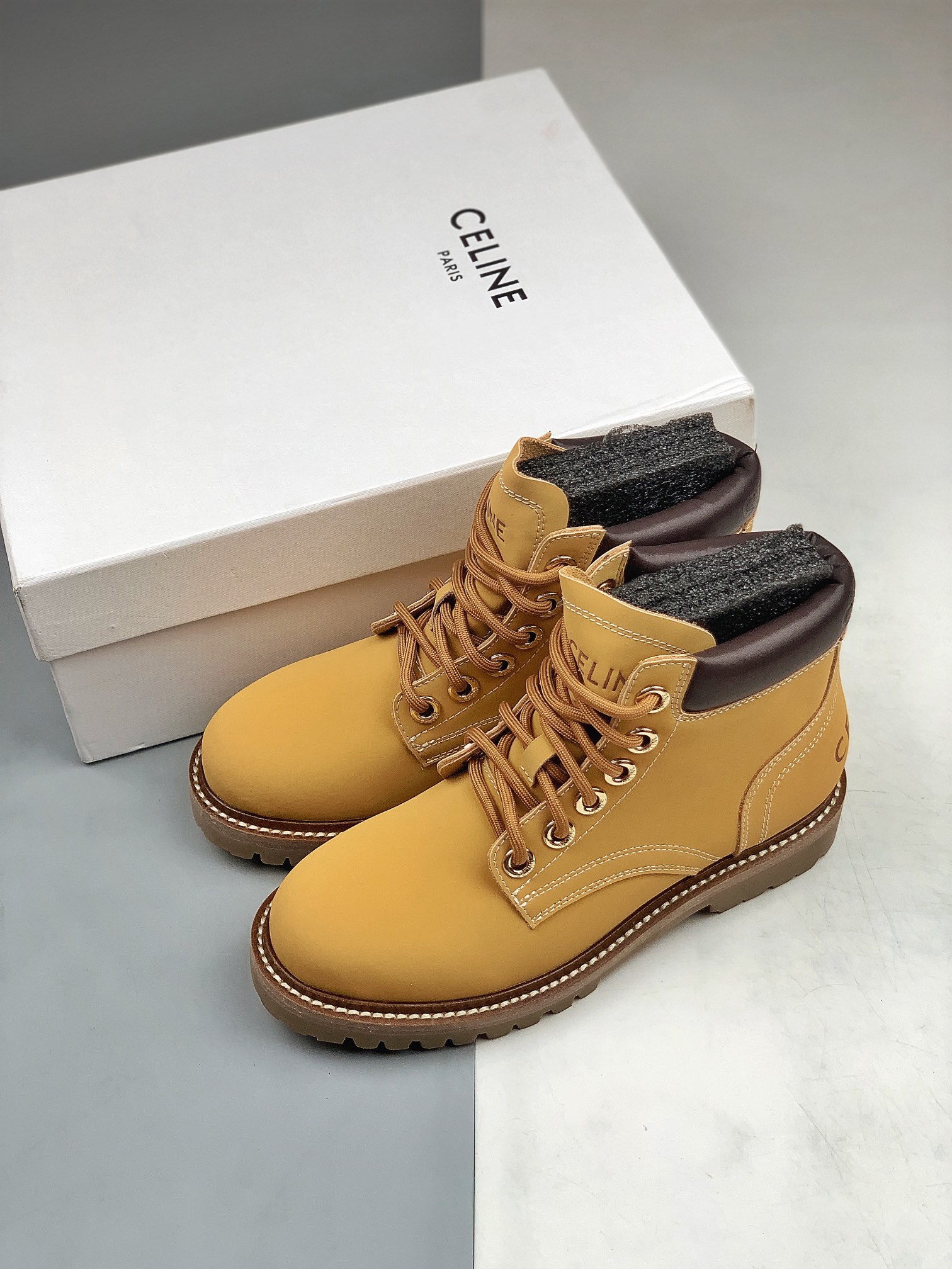 380 Celine Lace Up Boots "Wheat" 赛琳百搭英伦风中筒机车女神款军装马丁靴2022秋冬新品