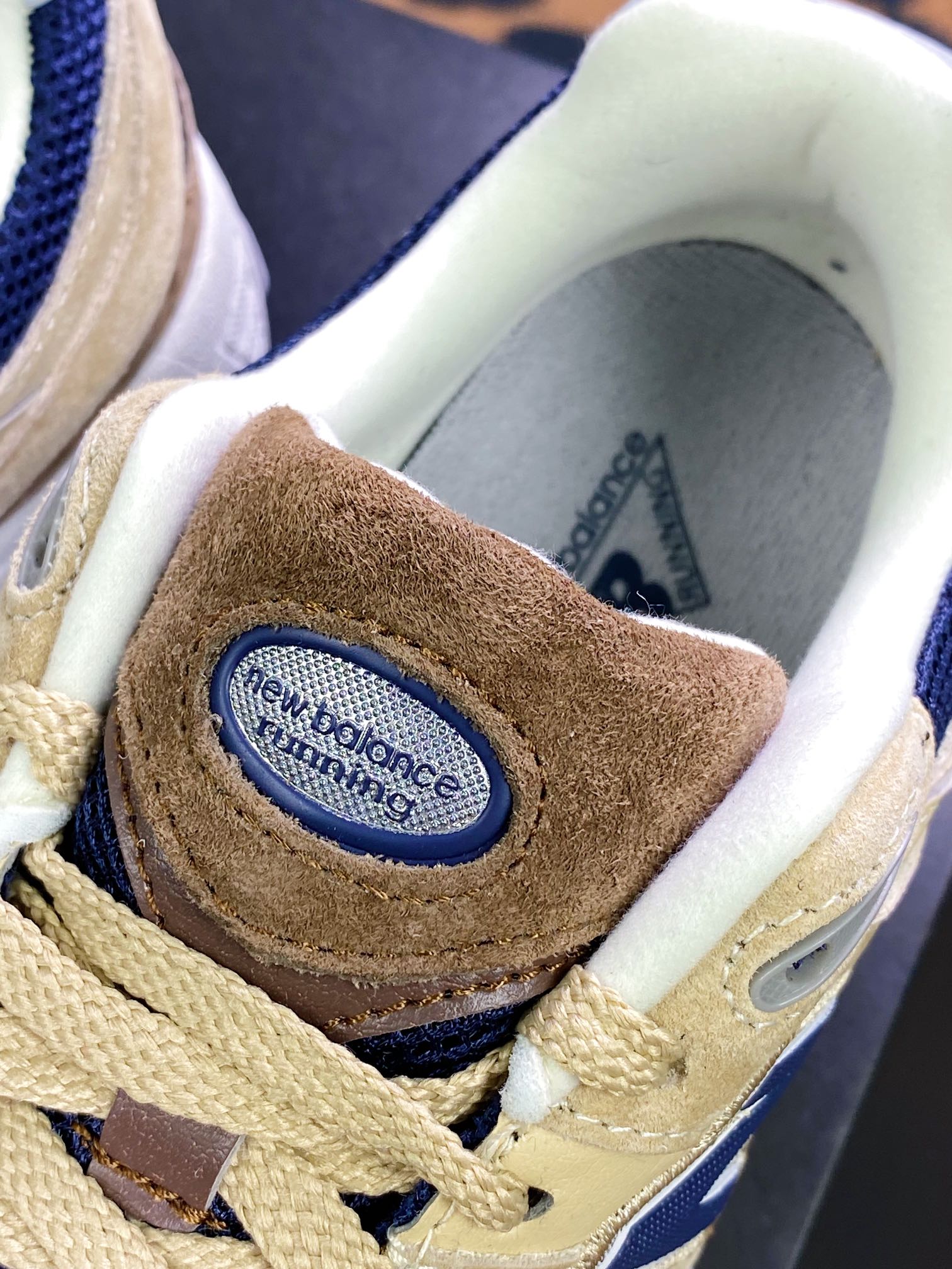 ML2002 Series Retro Daddy Style Casual Sports Jogging Shoes ”Suede Beige Brown Navy Blue” M2002R5