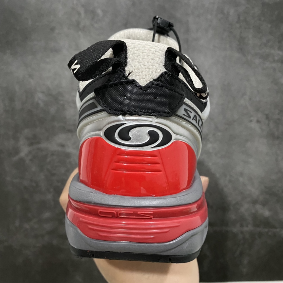 图片[4]-东莞原厂版 法国户外品牌 萨洛蒙 Salomon ACS Pro Advanced 低帮 银红 户外机能功能鞋 轮廓汲取2000年代中期的越野跑鞋设计为灵感，全鞋以灰红为主，鞋带孔眼的金属银成为瞩目焦点。从后跟至鞋尖部分饰有多处品牌标志，呈现强烈的识别元素，后跟双拉环设计同时也作为特色设计。 采用原厂高性能结构鞋面提供稳固支撑性 Air Flow 空气循环特性 原装牛角扣系带开合 原装欧索莱环保去臭环型组合鞋垫 原厂三层双层组合橡胶ACS科技全地形锯齿防滑大底 白敬亭同款，来自千禧年的革新 货号：415537-28 尺码：40 40.5 41.5 42 42.5 43 44 44.5-选品中心