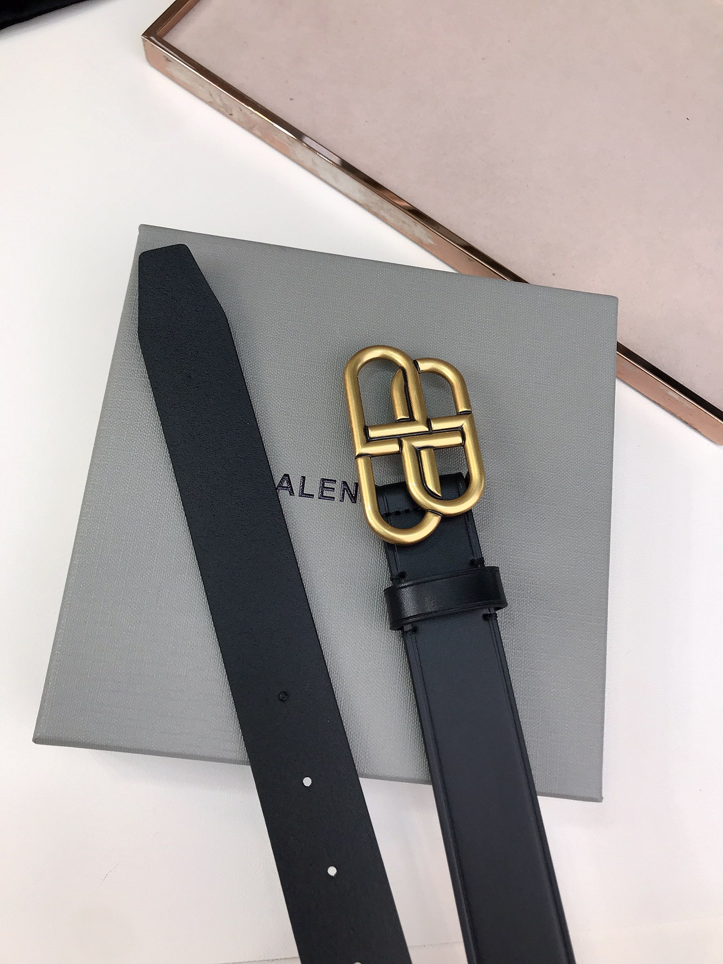 Parisian Retrologo Belt: High-End Italian Cowhide with Pint Details, 3.0cm Width - 图片 5