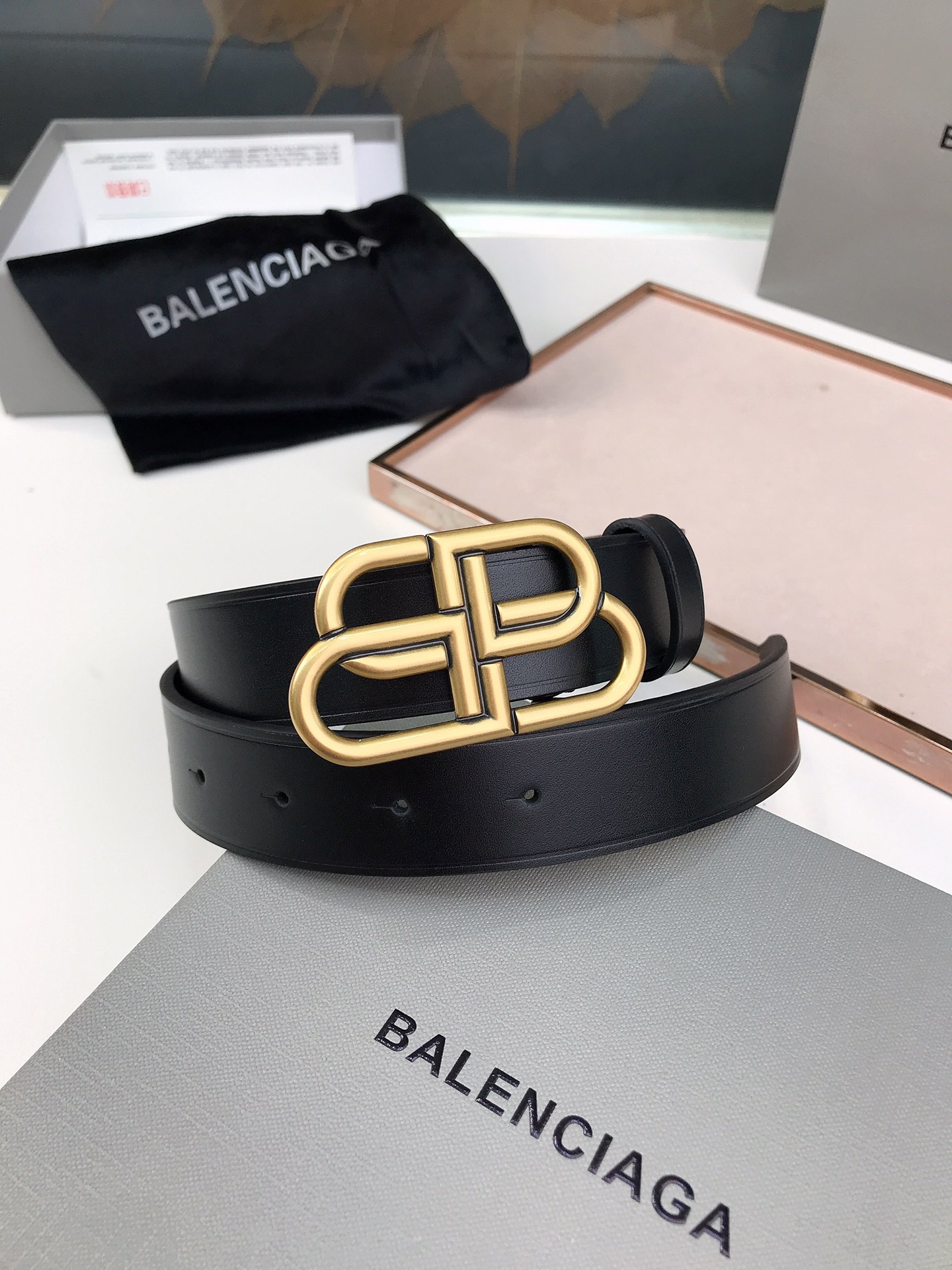 Parisian Retrologo Belt: High-End Italian Cowhide with Pint Details, 3.0cm Width - 图片 1