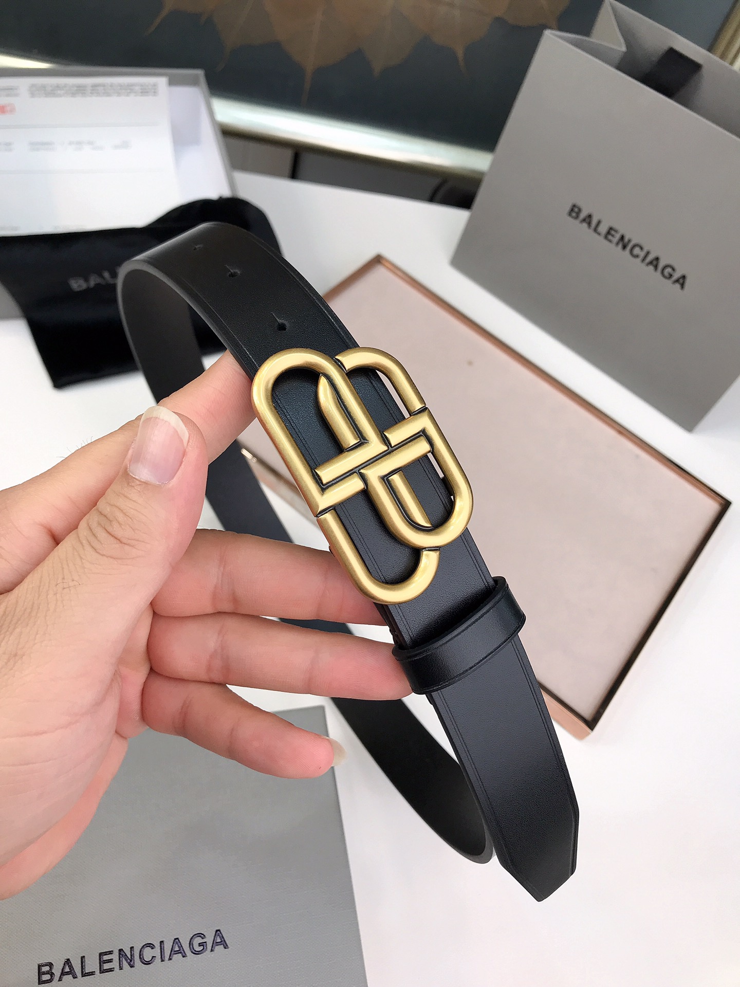 Parisian Retrologo Belt: High-End Italian Cowhide with Pint Details, 3.0cm Width - 图片 3