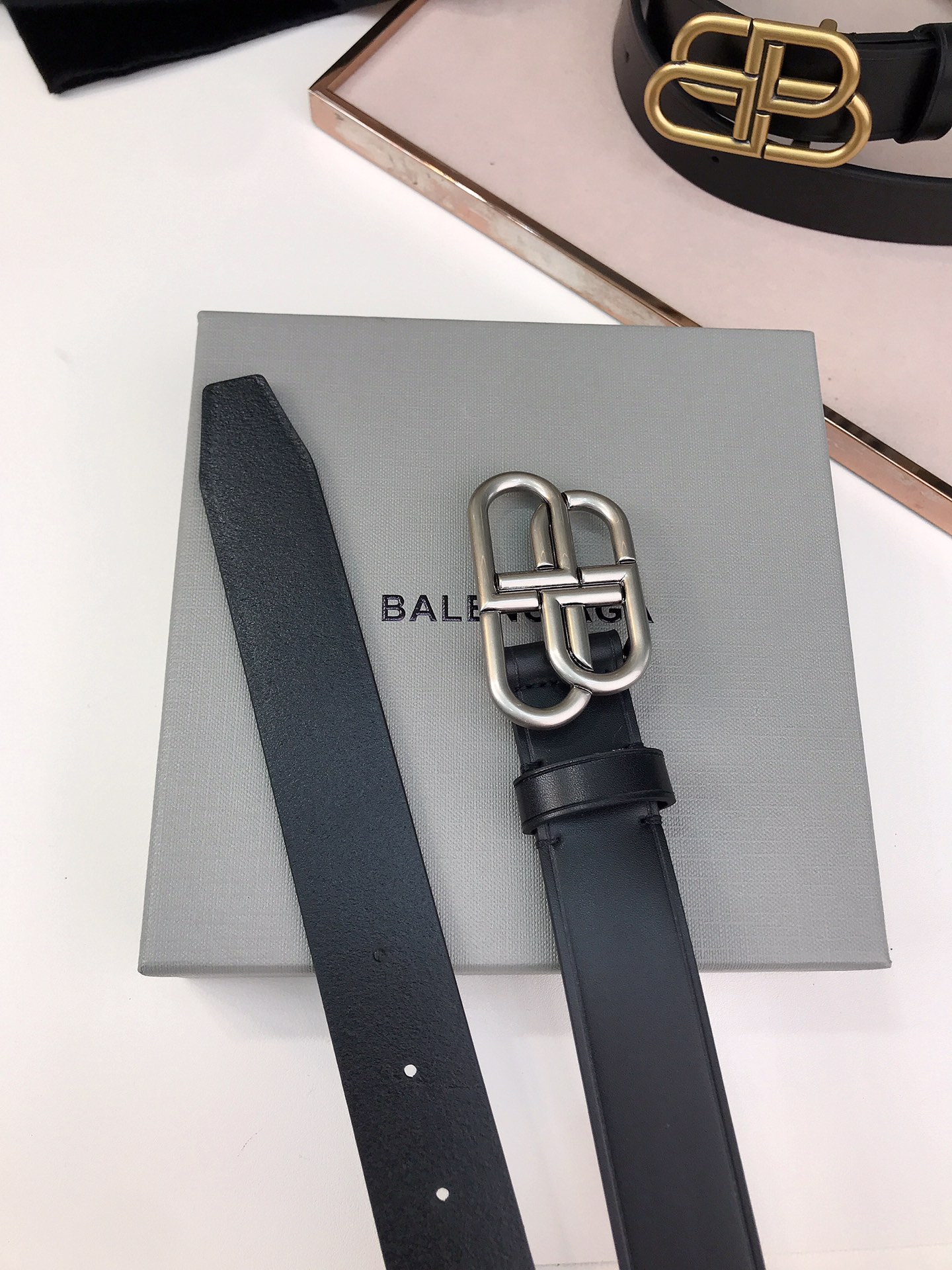 Ba Le’s Retrologo Italian Oxen Skin Belt with Sperm Buttons, 3.0cm Width - 图片 5