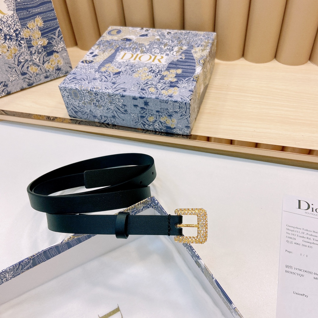 DIOR迪奥1.5Cm宽腰带以经典优