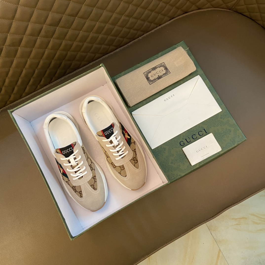 I5   官网爆款Gucci  古奇 高版本～”青年休闲潮人风 男士2022专柜同步发售，夏季男鞋 绣面 意大利进口原版品牌精选头层柔软牛皮 羊皮内里拒绝脱色磨脚鞋底 原厂原版底，法国风格 ，原单品质 超舒服原版底 驾车完美。实物拍摄实物更赞 适合户外司机驾车出行 跑步鞋 男鞋码数 38-44 45可定做 白色 棕色 选