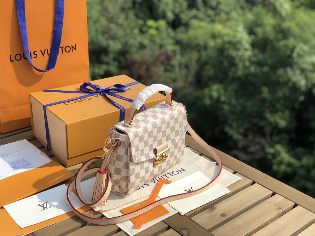 🌼 m41581尺寸25*17*9.5CM 之前就有好多人问这款L*V CROISETTE 棋盘格流苏邮