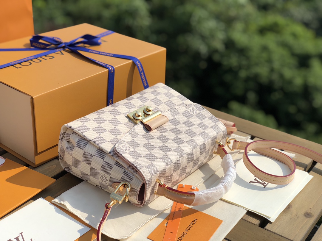 🌼 m41581尺寸25*17*9.5CM 之前就有好多人问这款L*V CROISETTE 棋盘格流苏邮