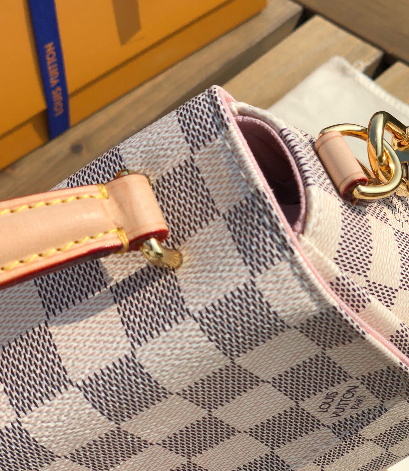 🌼 m41581尺寸25*17*9.5CM 之前就有好多人问这款L*V CROISETTE 棋盘格流苏邮