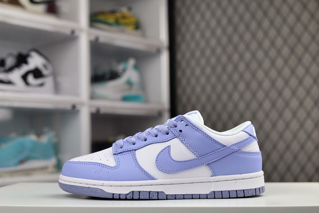 H0 优选版女鞋真标半码制采用二层荔枝纹牛剖革鞋面材质鞋垫嵌EVA缓震物料及背胶外置耐磨橡胶大底新紫罗兰配色，耐克Nike SB Dunk Low Next Nature”Lilac”扣篮系列低帮休闲运动滑板板鞋“环保丁香淡紫色”