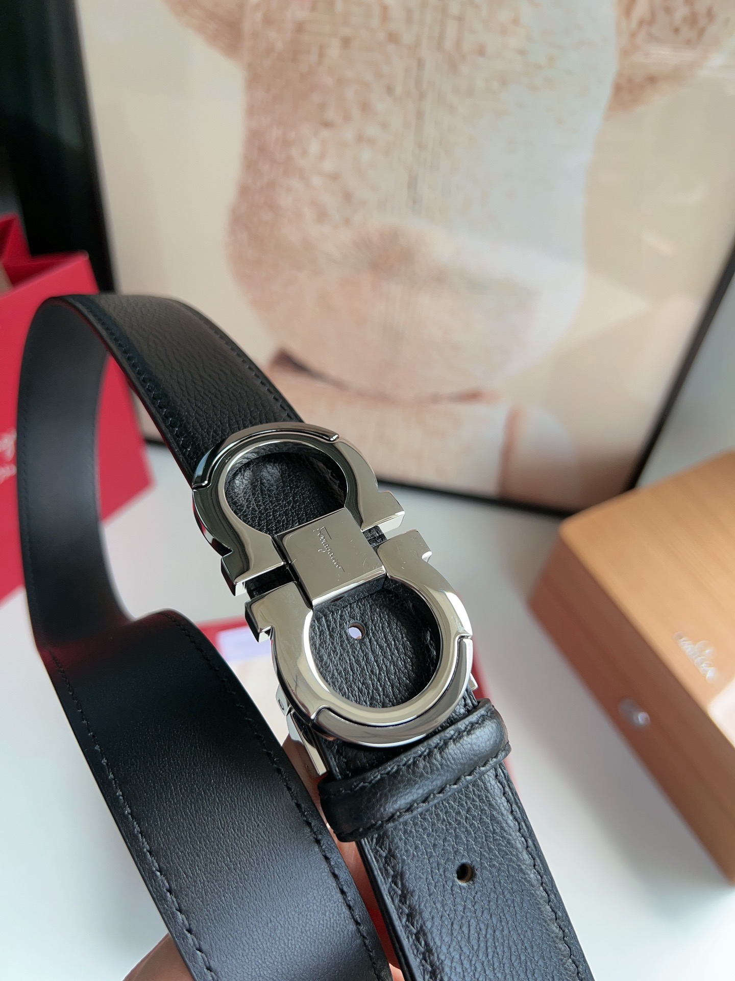 Ferragamo菲拉格慕   Gancini扣男士3.5cm时髦的双面腰带