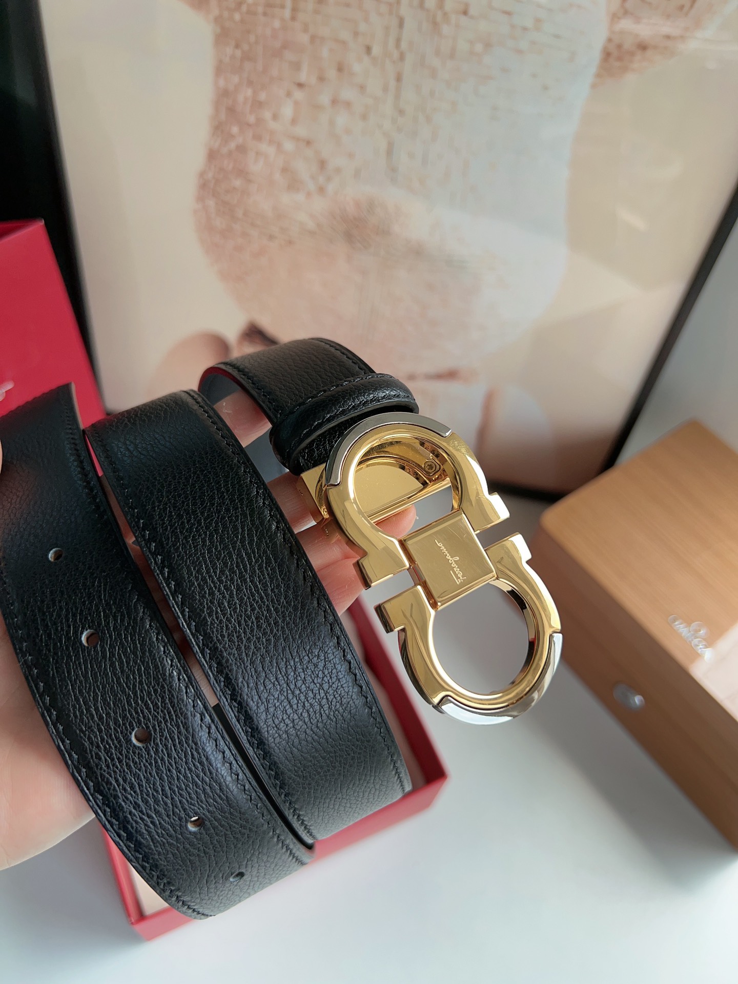 Ferragamo菲拉格慕   Gancini扣男士3.5cm时髦的双面腰带