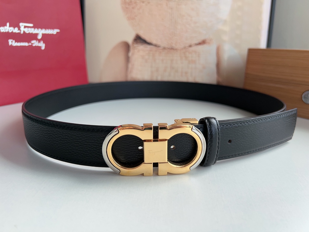 Ferragamo菲拉格慕   Gancini扣男士3.5cm时髦的双面腰带