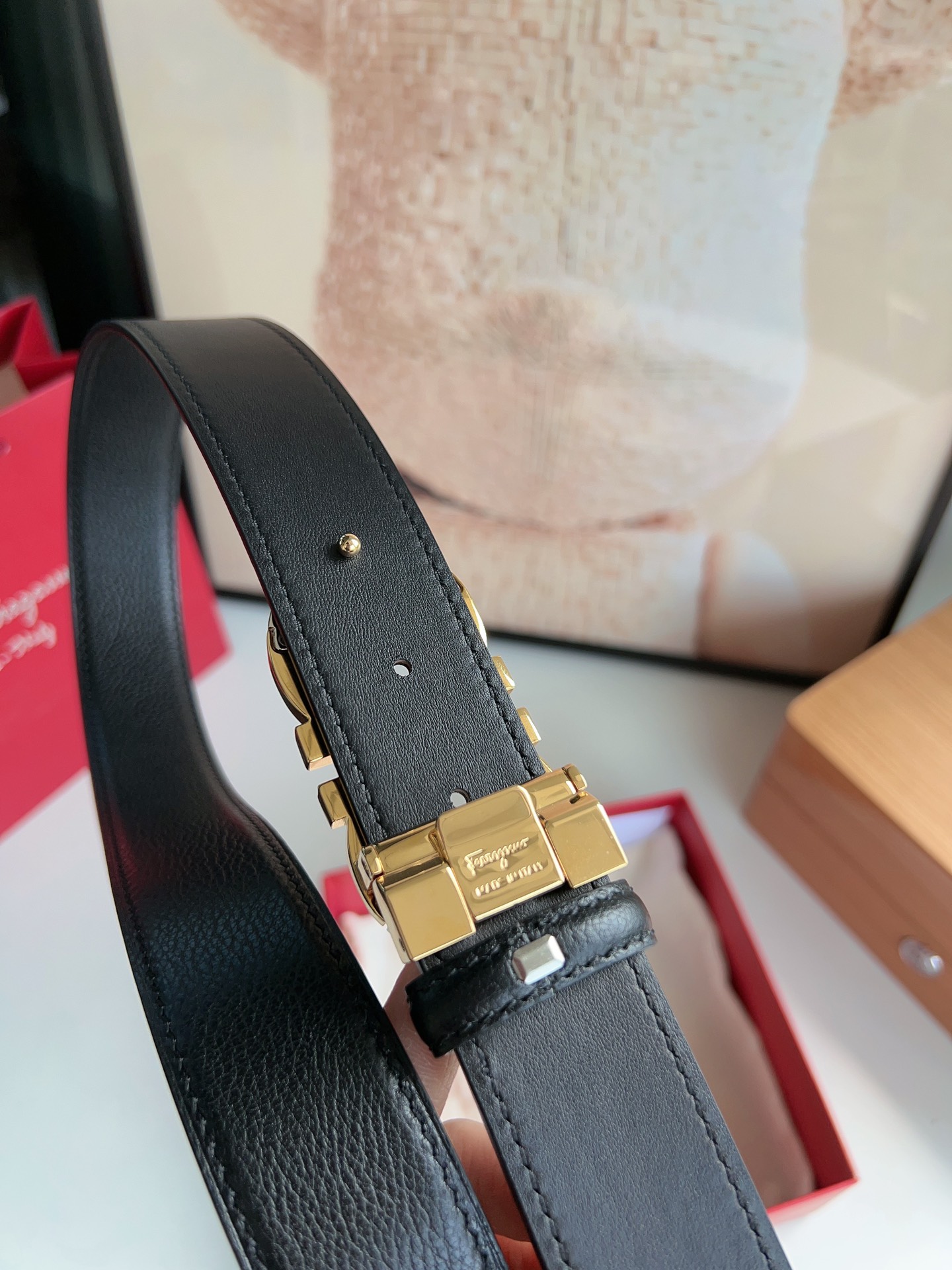 Ferragamo菲拉格慕   Gancini扣男士3.5cm时髦的双面腰带
