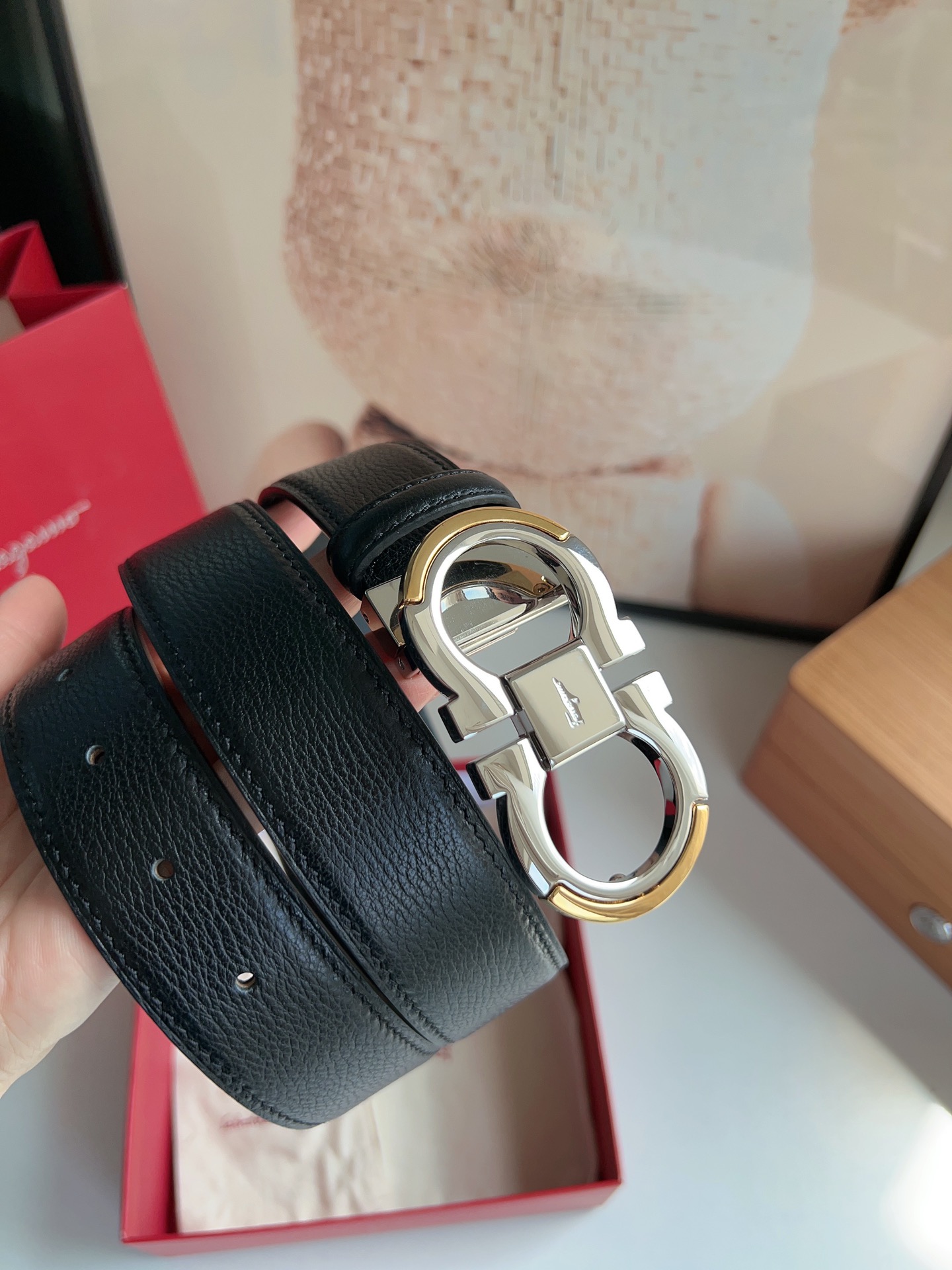 Ferragamo菲拉格慕   Gancini扣男士3.5cm时髦的双面腰带