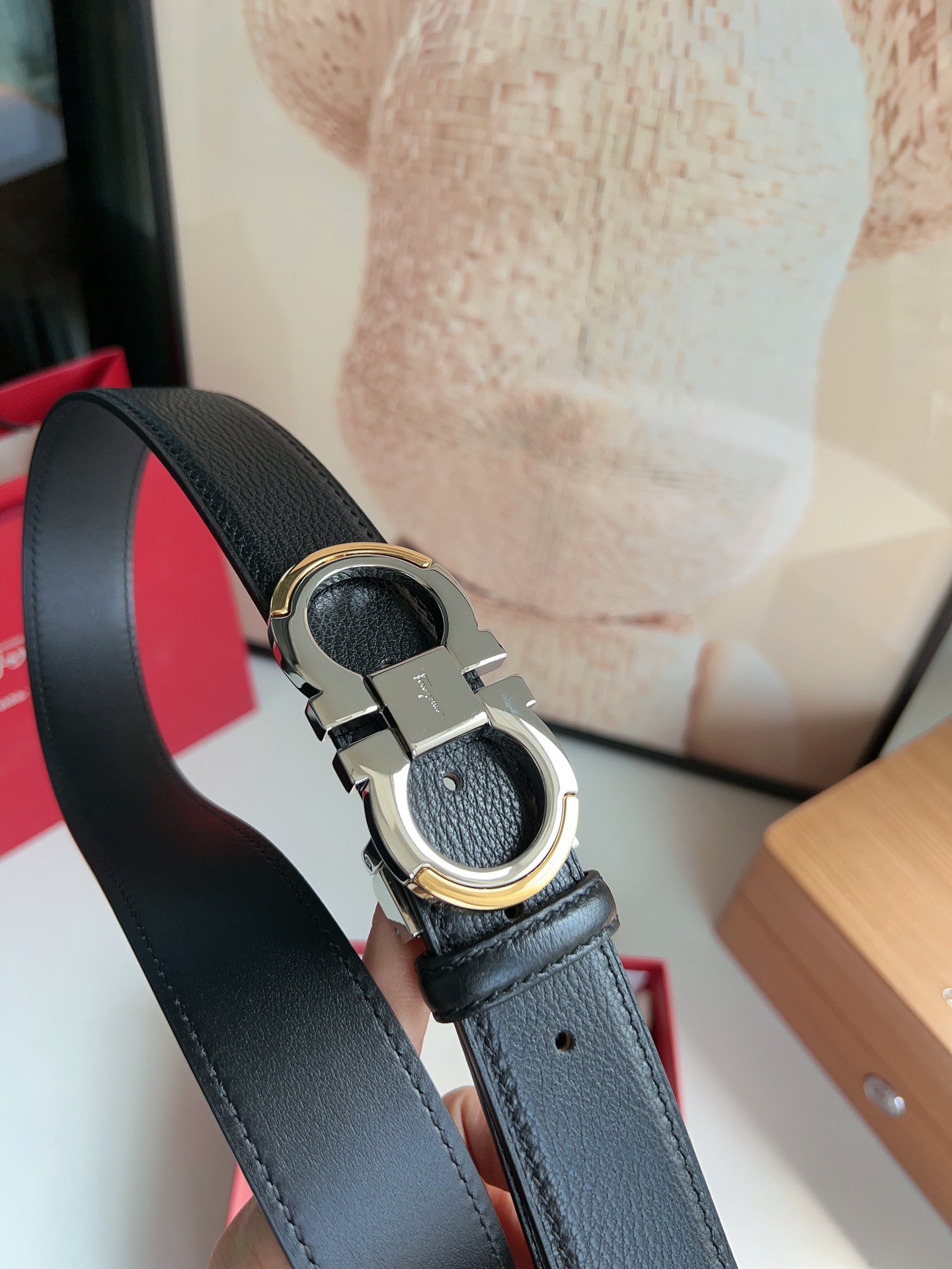 Ferragamo菲拉格慕   Gancini扣男士3.5cm时髦的双面腰带