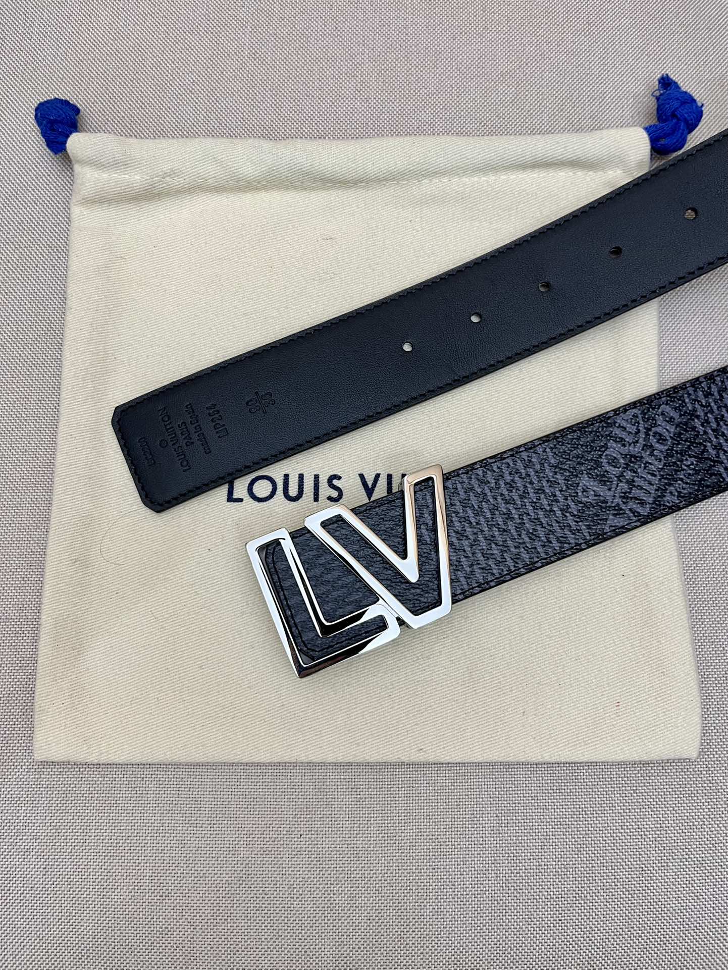 品牌LV路易威登！原单皮带腰带单面使