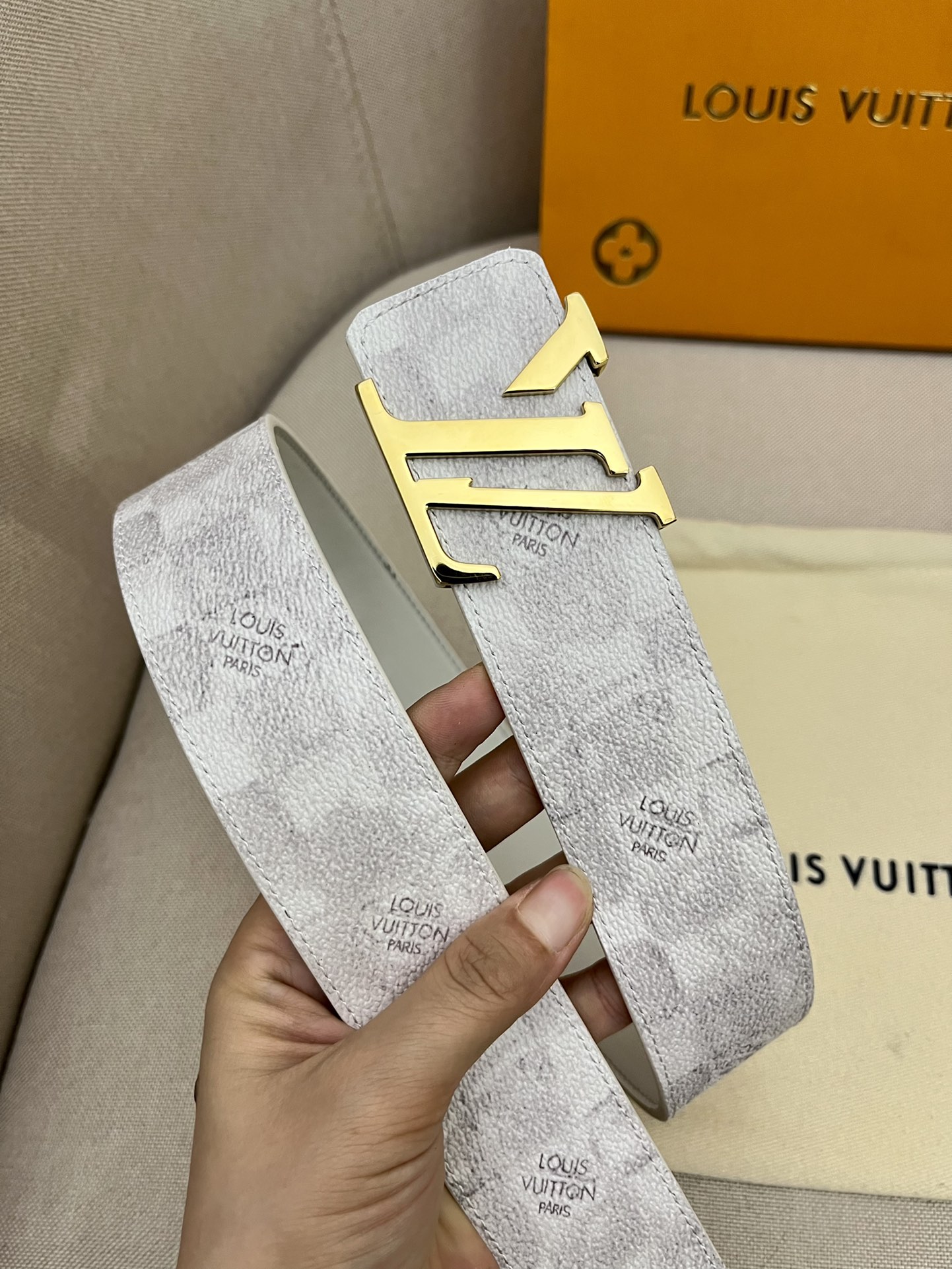 品牌LV路易威登！原单皮带腰带单面使
