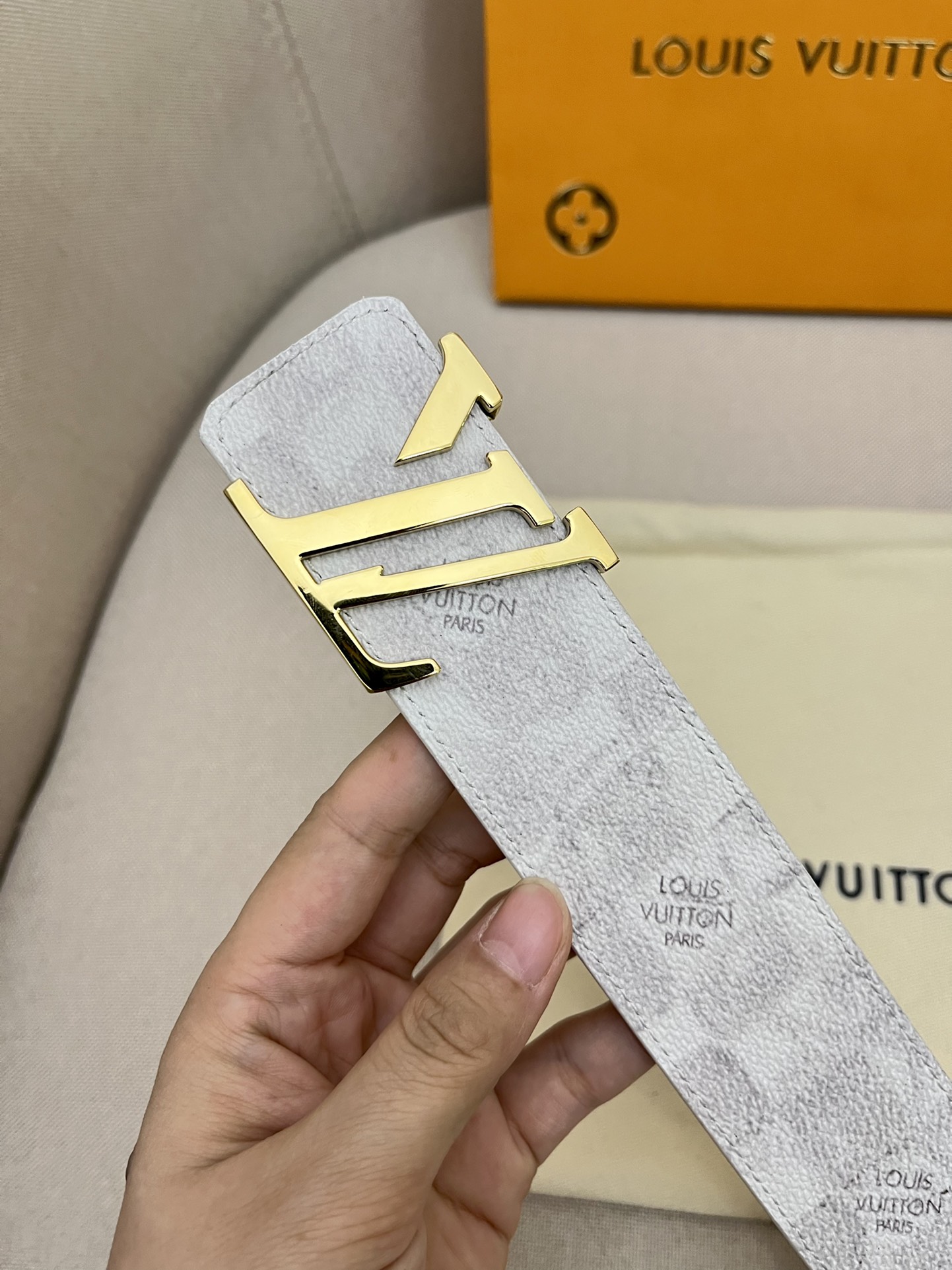 品牌LV路易威登！原单皮带腰带单面使