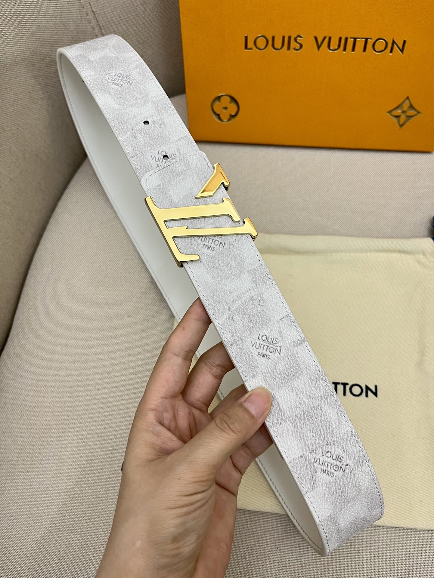 品牌LV路易威登！原单皮带腰带单面使