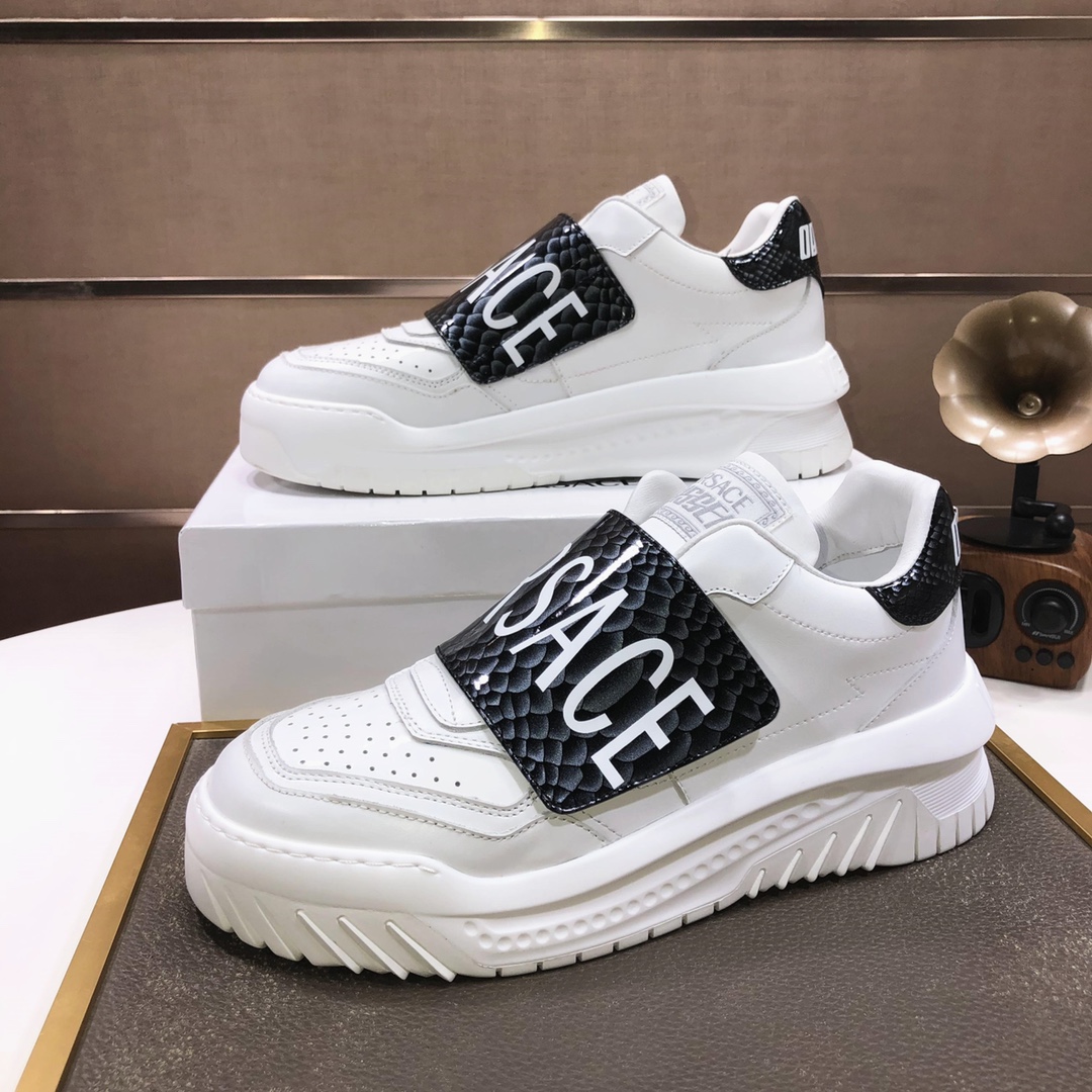 lote de fábrica [Versace] Los últimos modelos de Versace cuidadosamente elaborados para detonar la e