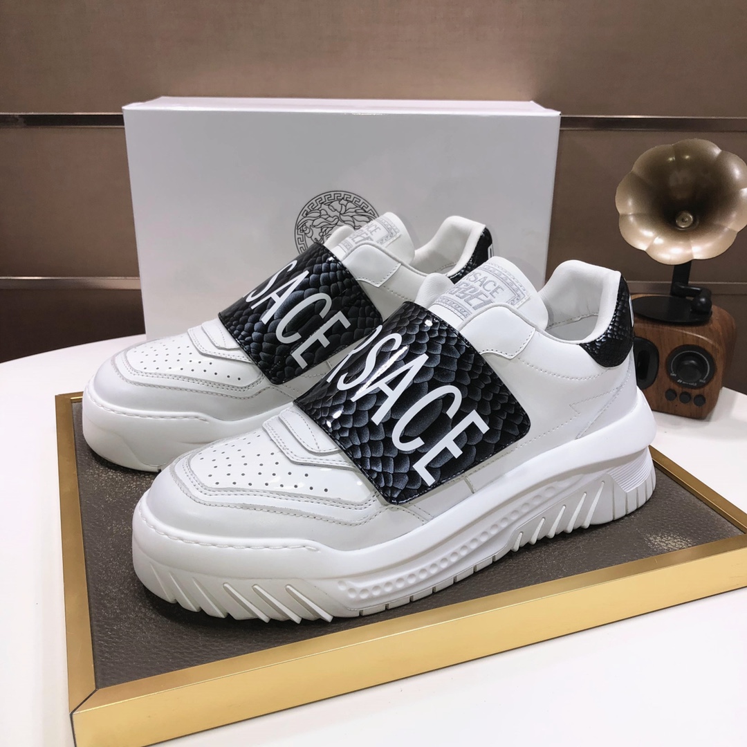 lote de fábrica [Versace] Los últimos modelos de Versace cuidadosamente elaborados para detonar la e