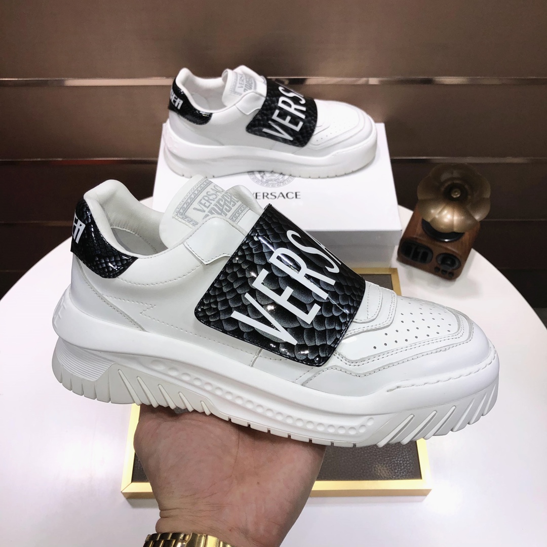 lote de fábrica [Versace] Los últimos modelos de Versace cuidadosamente elaborados para detonar la e