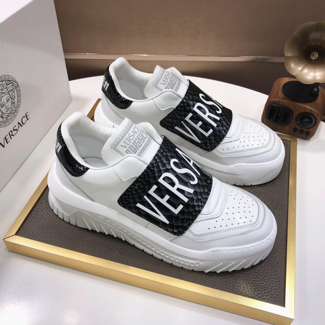 lote de fábrica [Versace] Los últimos modelos de Versace cuidadosamente elaborados para detonar la e