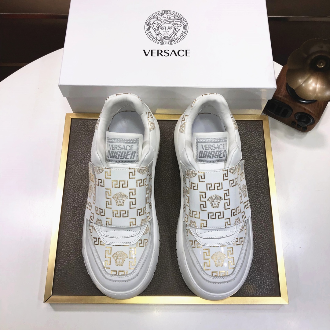 lote de fábrica [Versace] Los últimos modelos de Versace cuidadosamente elaborados para detonar la e