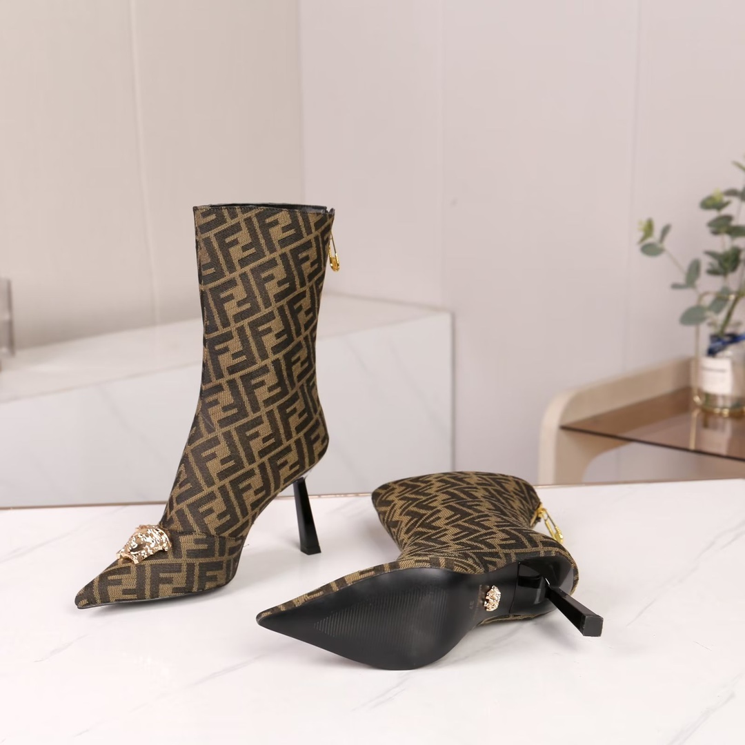 35-42 yardas, botas altas, botas cortas Versace Fendi marca compartida cooperación modelos explosivo