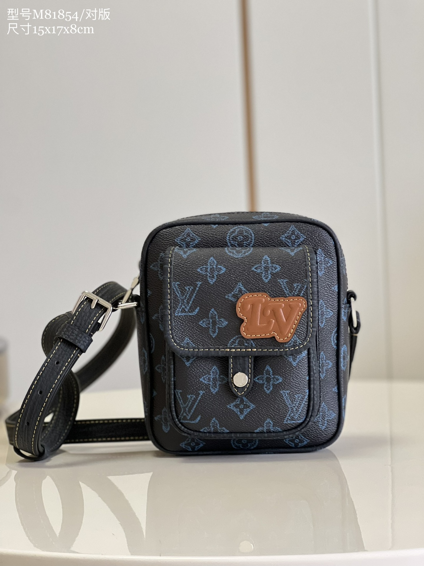 Louis Vuitton LV Christopher Bags Handbags Best knockoff
 Canvas Cowhide Fabric Mini M81854