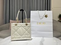 Dior Bags Handbags Gold White Cowhide Fall/Winter Collection Essential Chains