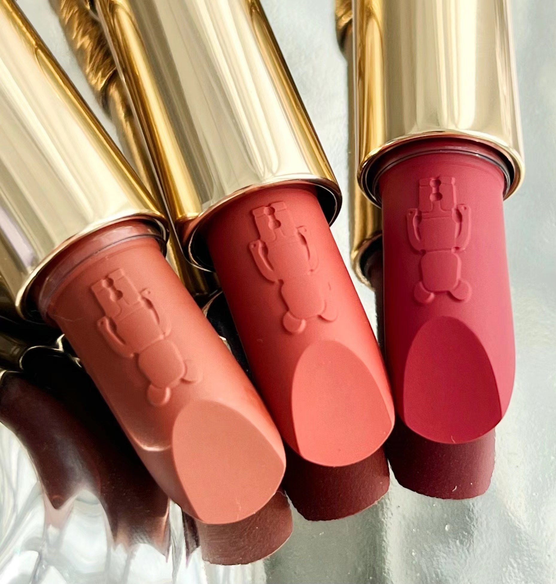 Louis Vuitton Haute Couture Couture Beauty Luxury Makeup Lipstick 8