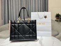 Dior Bags Handbags AAA Class Replica
 Black Gold Cowhide Fall/Winter Collection Essential Chains