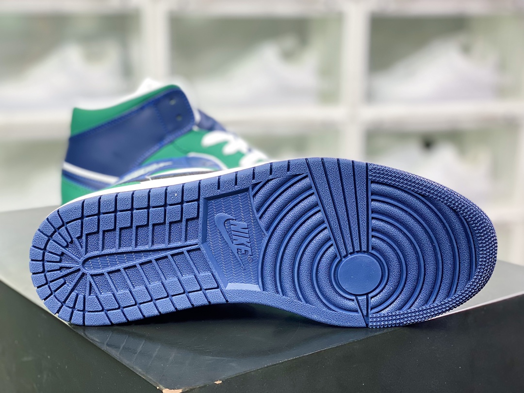 240  Air Jordan 1 Mid”Invert”AJ1乔丹一代中帮经典DZ5326-300