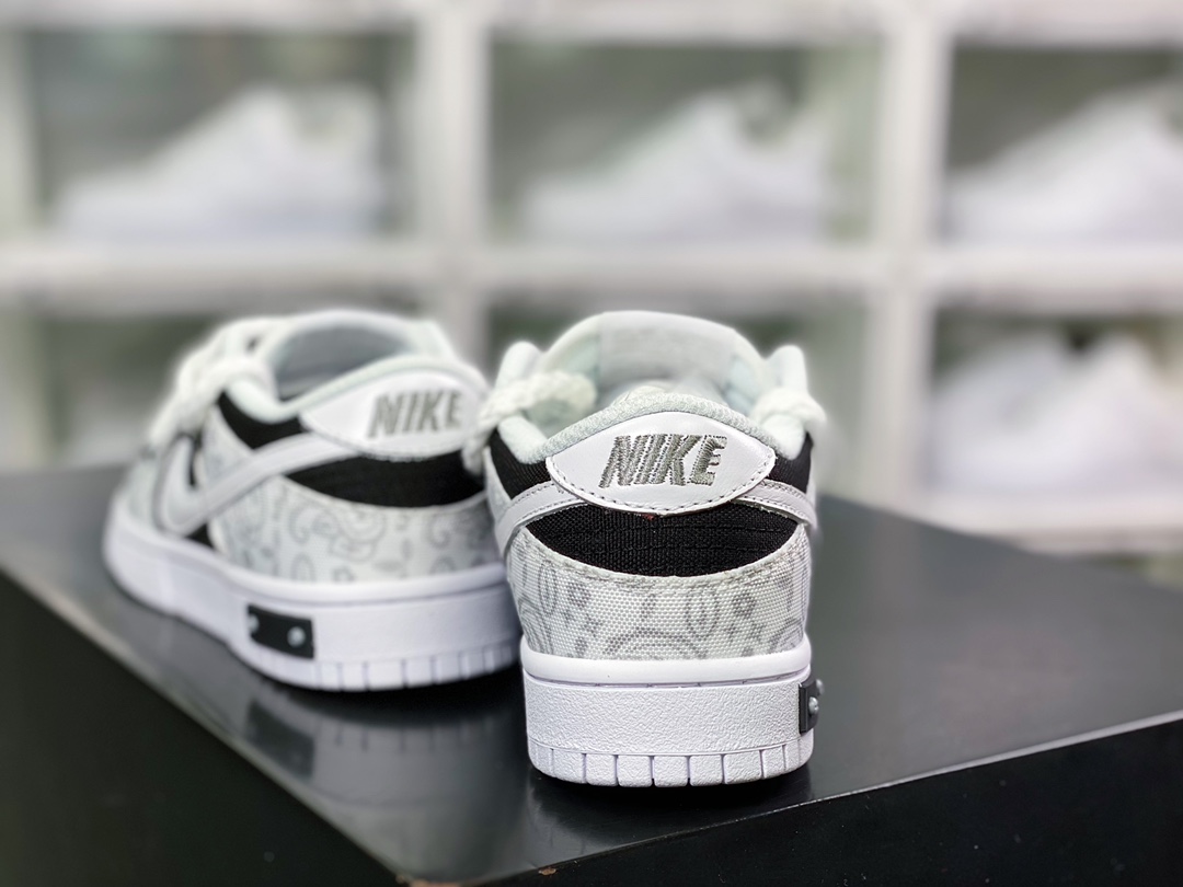 300 SB Dunk Low”White/Black Paisley”扣篮系列低帮休闲运动滑板板鞋DJ9955-100