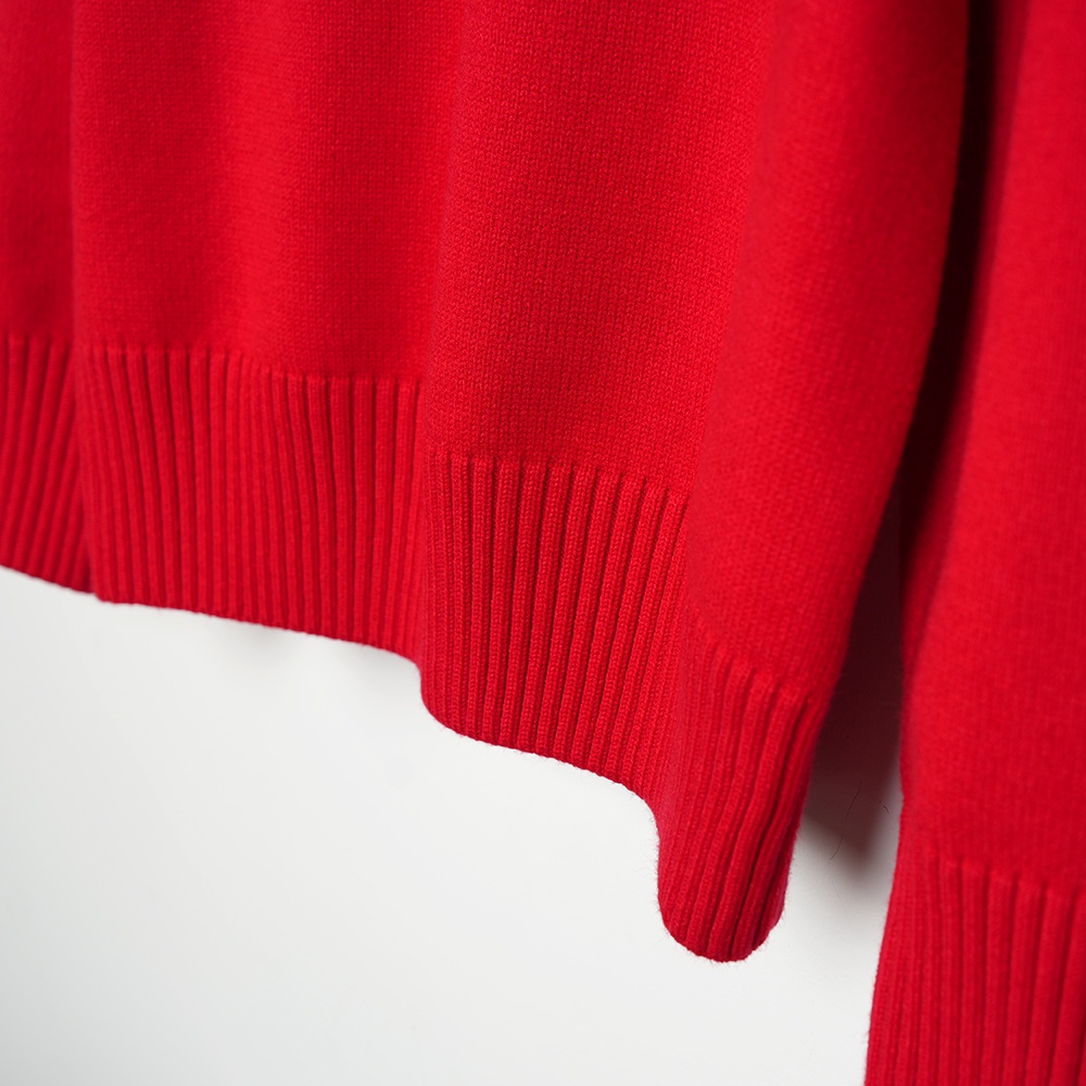 High-End Women’s Clothing: Ami’s Classic Wool Knits with Twilight Collars - 图片 5