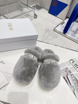 What best replica sellers Dior Shoes Half Slippers Rubber Wool