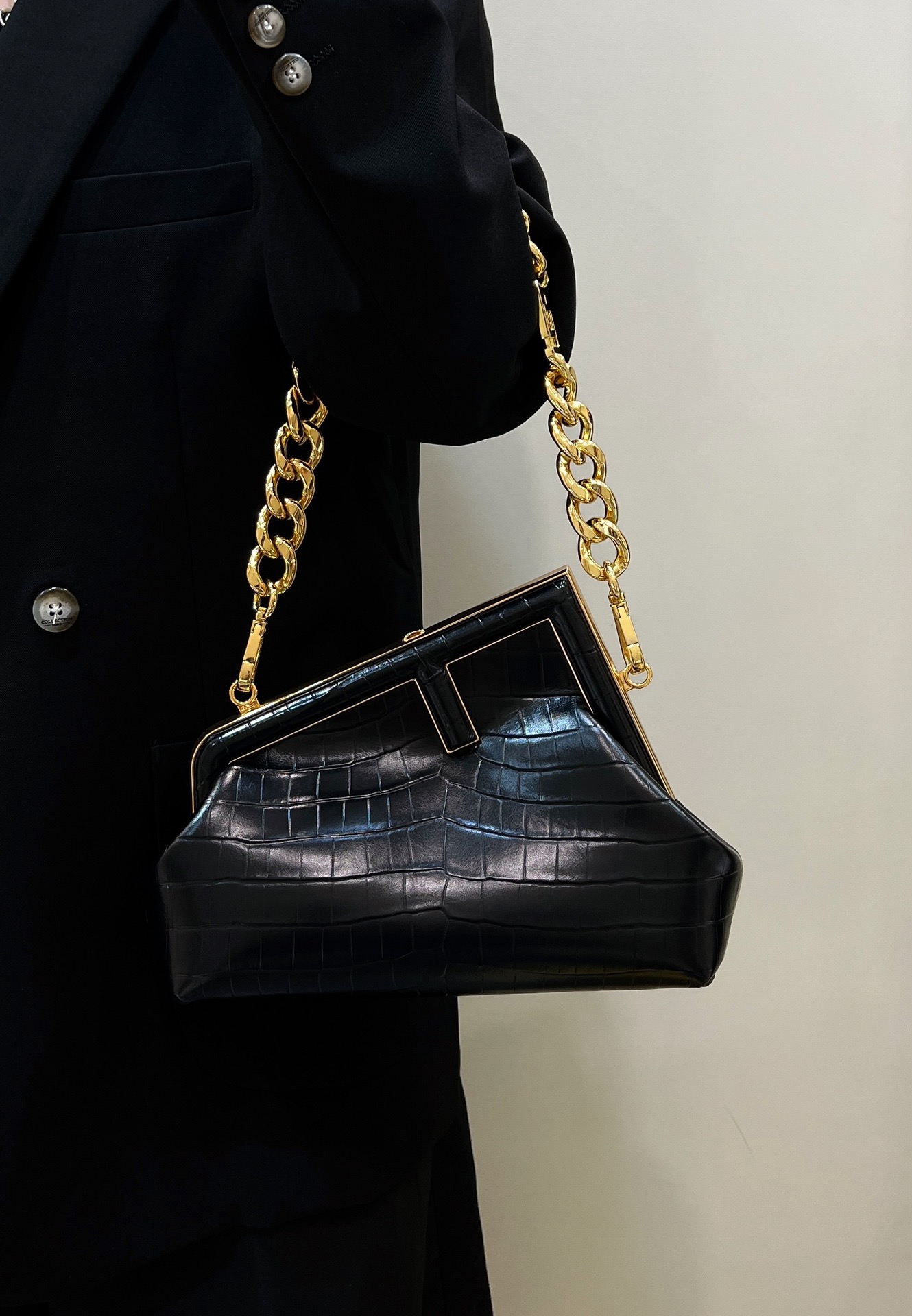 Fendi First crocodile pattern perfect bag shape super nice texture~~