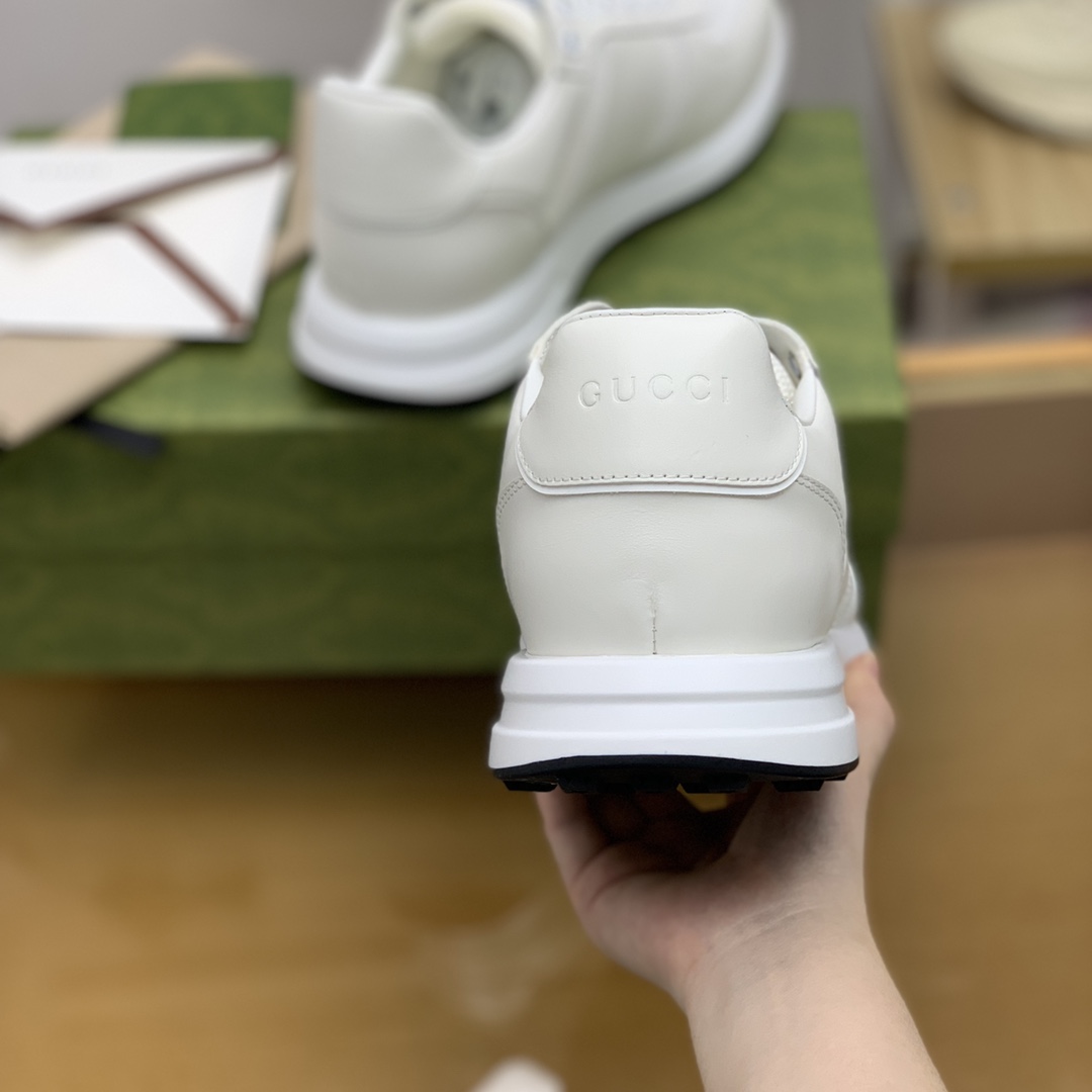 Gucci古驰   采用白色牛皮拼白色网布男士运动跑鞋