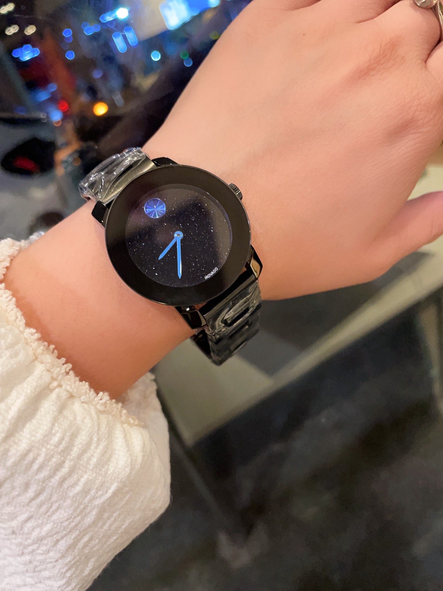 “MOVADO Original Watch: Swiss Quality, K1 Crystal, 36mm Size, Simple Design” - 图片 9