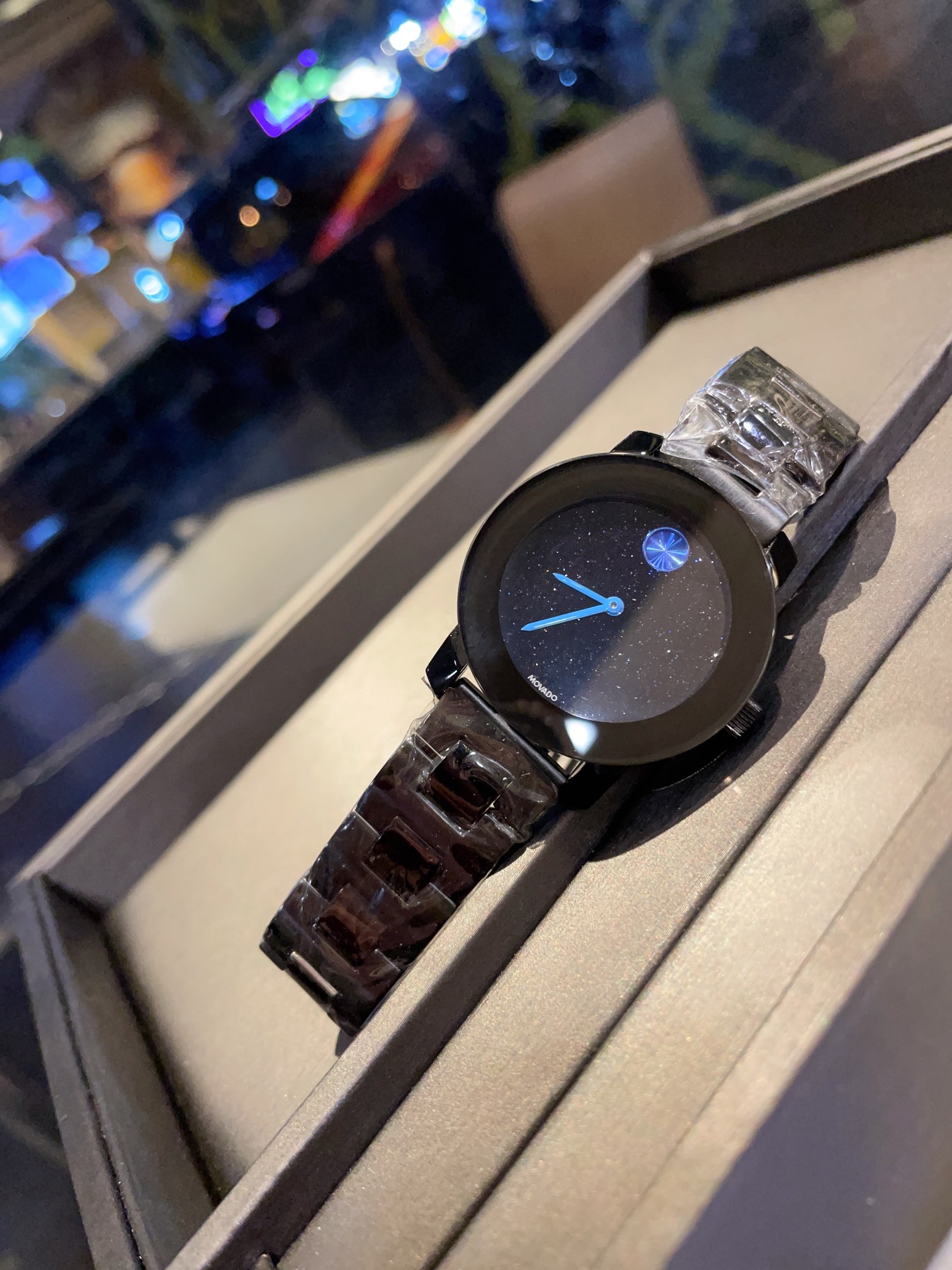 “MOVADO Original Watch: Swiss Quality, K1 Crystal, 36mm Size, Simple Design” - 图片 5