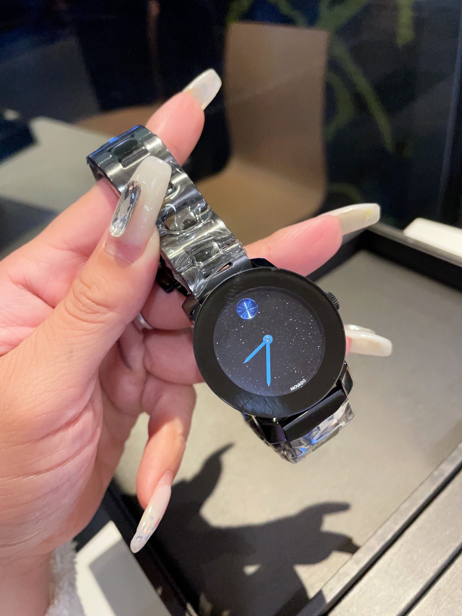 “MOVADO Original Watch: Swiss Quality, K1 Crystal, 36mm Size, Simple Design” - 图片 4