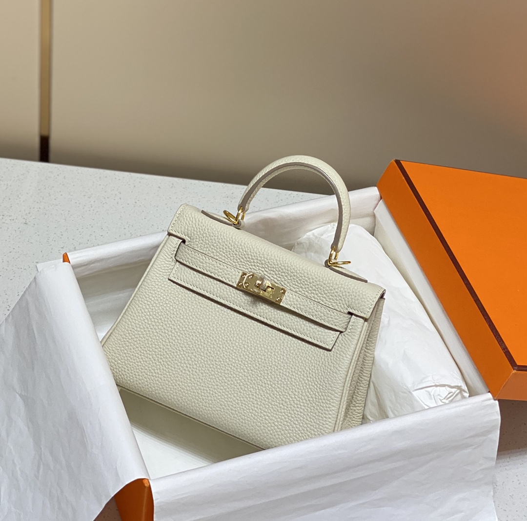 Hermès Luxury Handbag Collection 4