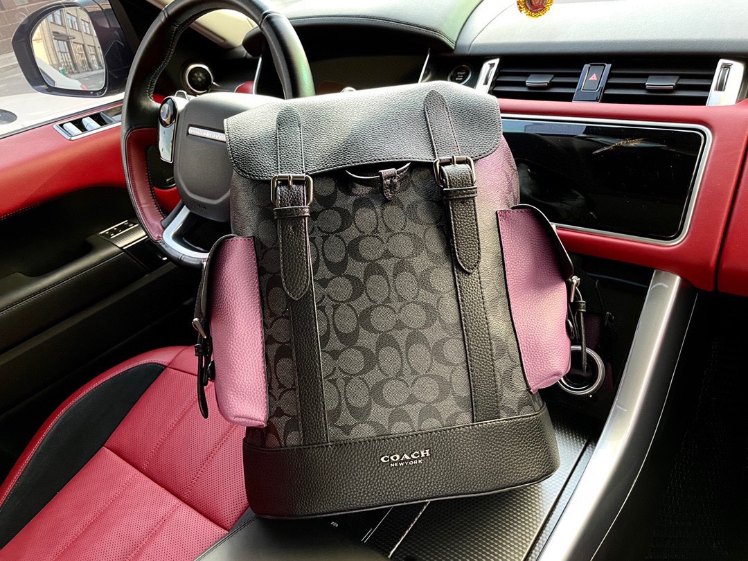 K5 高端货 “Coach/ Coach 蔻驰 ”双肩包进口原厂面料内含电脑隔层 拉链暗袋。高清五金logo标志、专用里内里。顺滑拉链、油边超平滑、做工精致每个细节到位旅行必备款。C5414规格30/40/15。p275