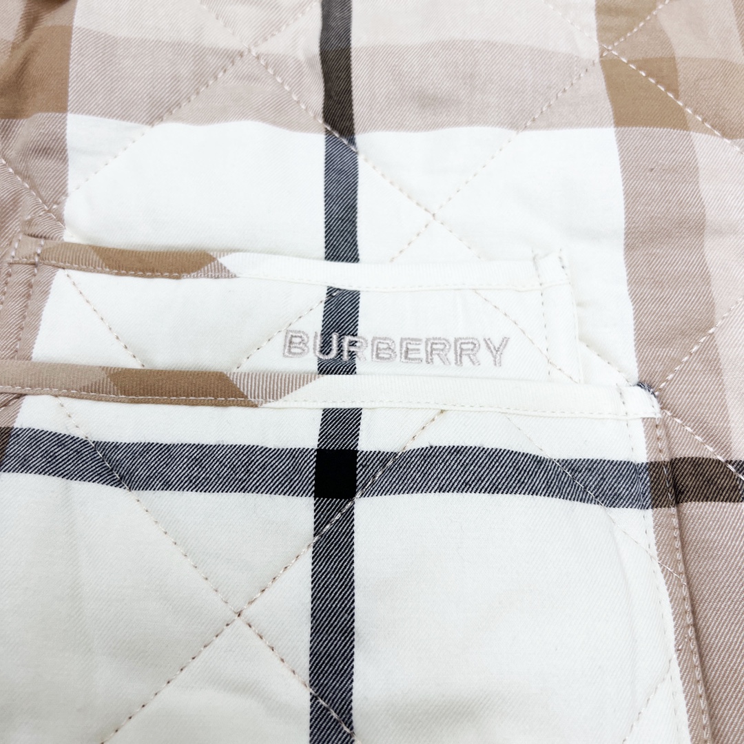 Burberry巴宝莉 22Fw 灯芯绒菱形格棉服外套夹克