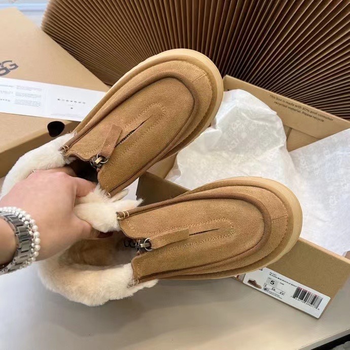 广州工厂大货🔥𝑼𝑮𝑮 ss 方克特松糕雪地靴冬季没有任何人能拒绝羊毛毛鞋搭配王者 经典厚底 显高又拉长腿