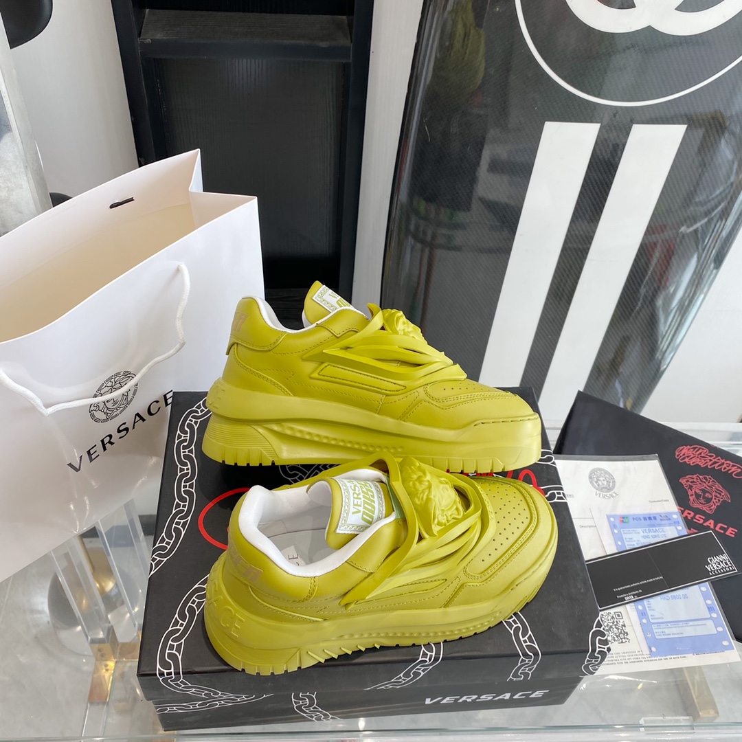 800 versace, Van Schuys 2022s, original development of a new repertoire shoe. 35-45