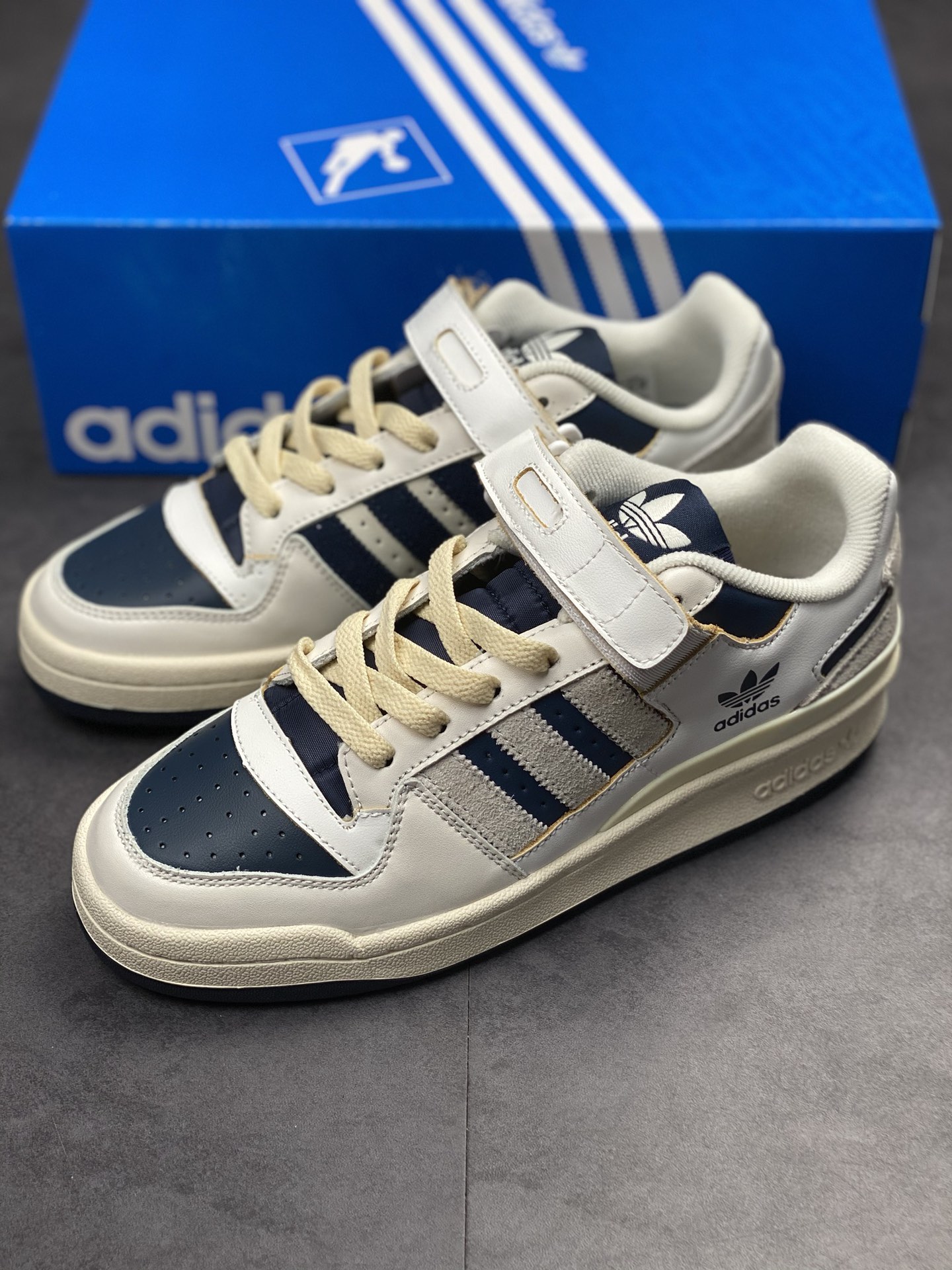 220 海外渠道版 原盒原标 Adidas Forum 84 Low 三叶草低邦  GZ6427