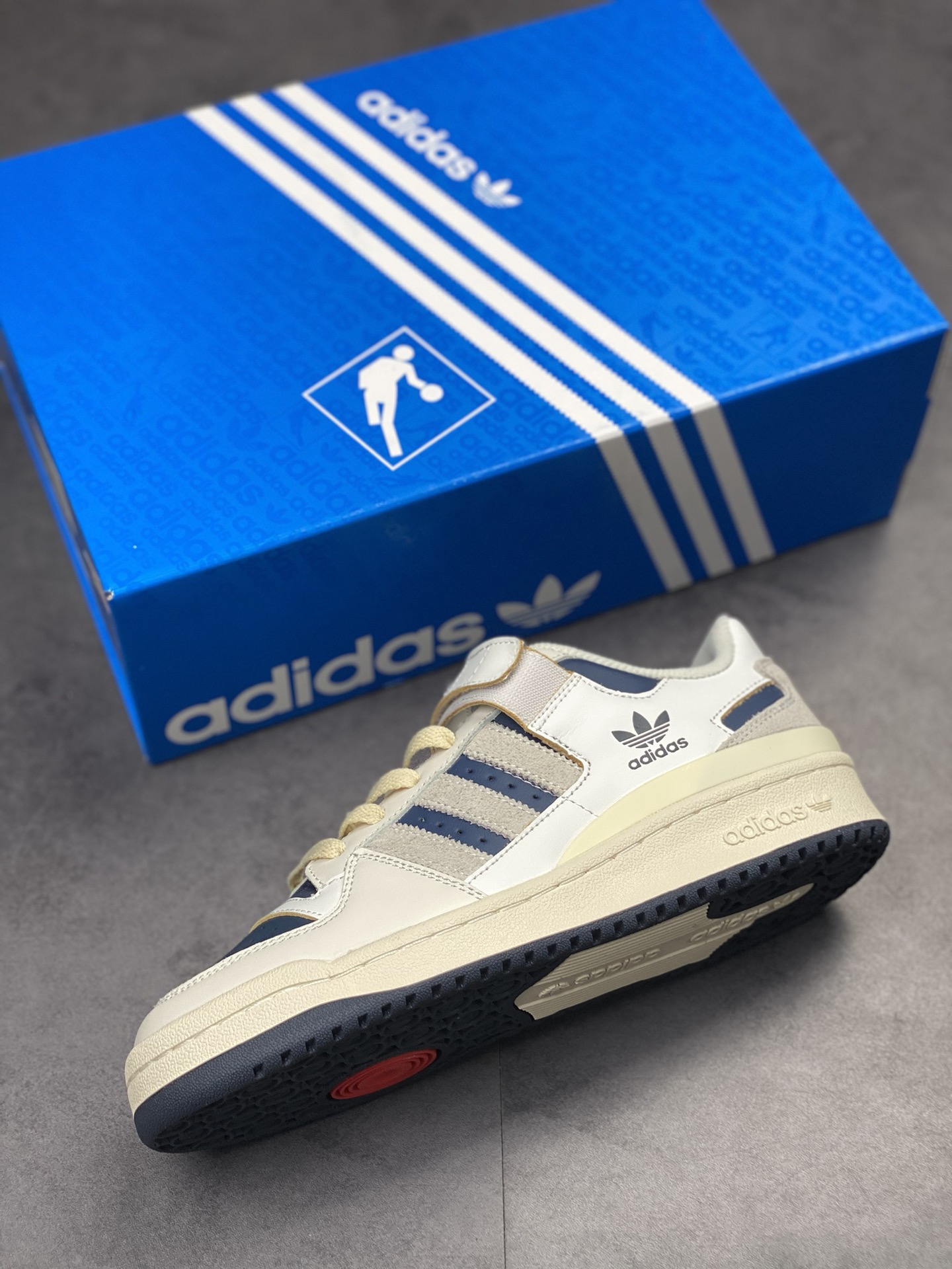 220 海外渠道版 原盒原标 Adidas Forum 84 Low 三叶草低邦  GZ6427